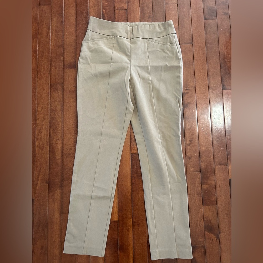 Chico’s So Slimming Classic Tan Straight Leg Pants Size 0